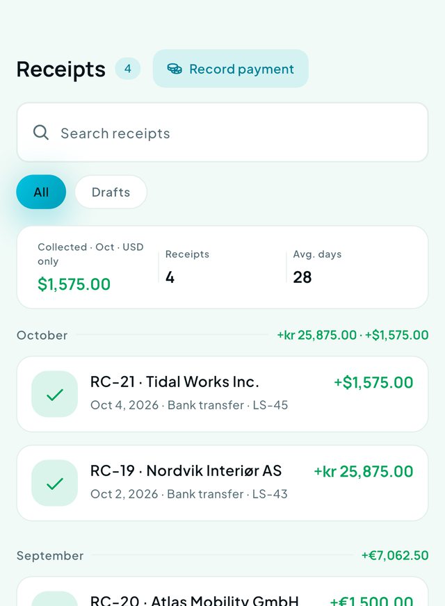 Receipts list showing amount collected and a receipt for a bank transfer
